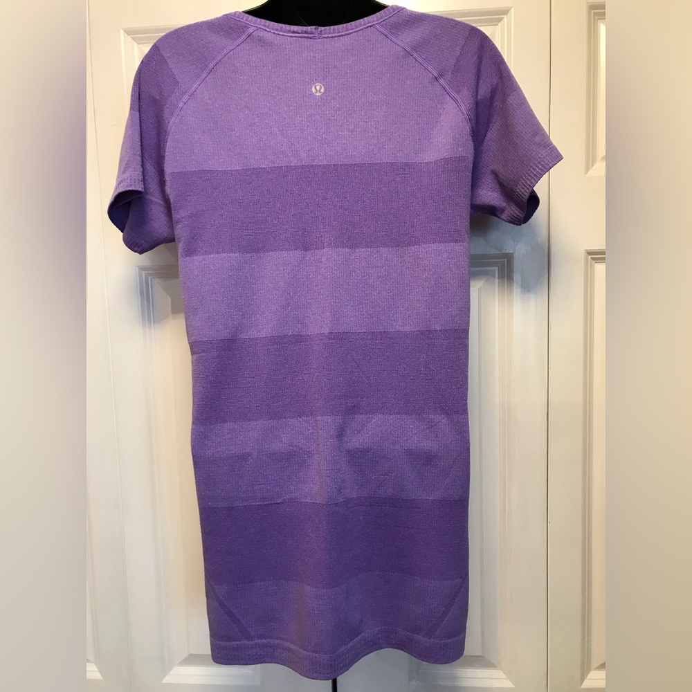 Lululemon Run Swiftly Tech Top Power Women’s Short Sleeve Shirt Size 10 Purple - Picture 4 of 6